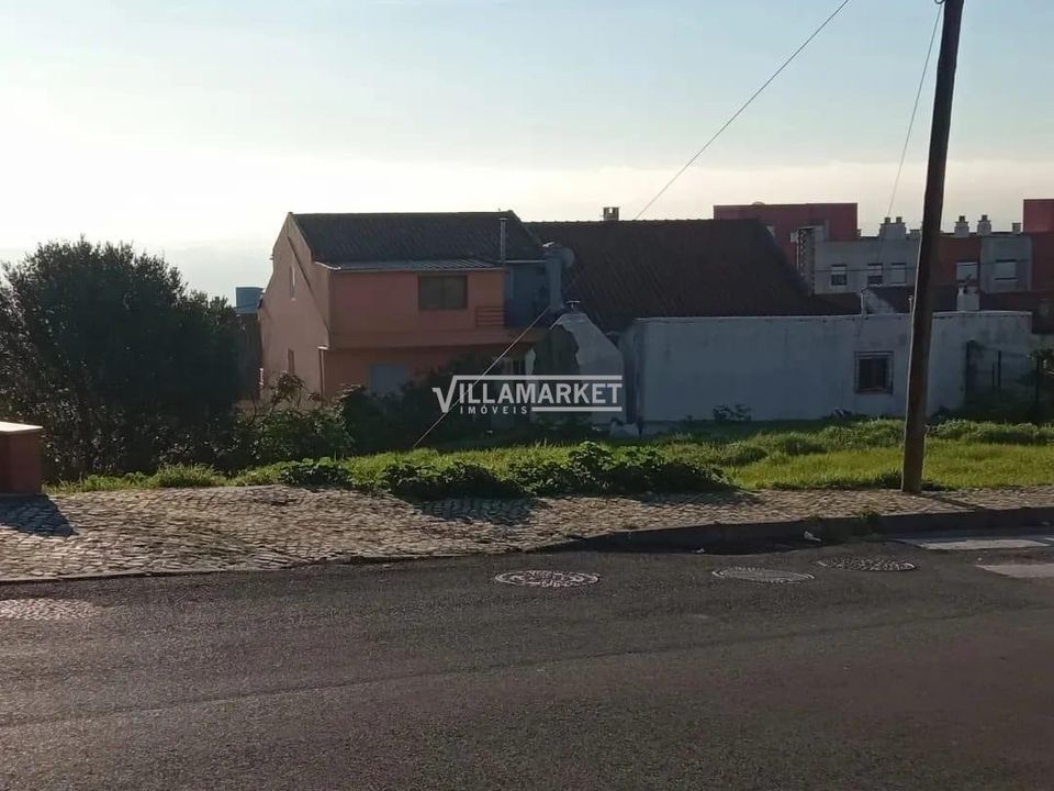 Terreno en Amadora, Lisbon - foto 1