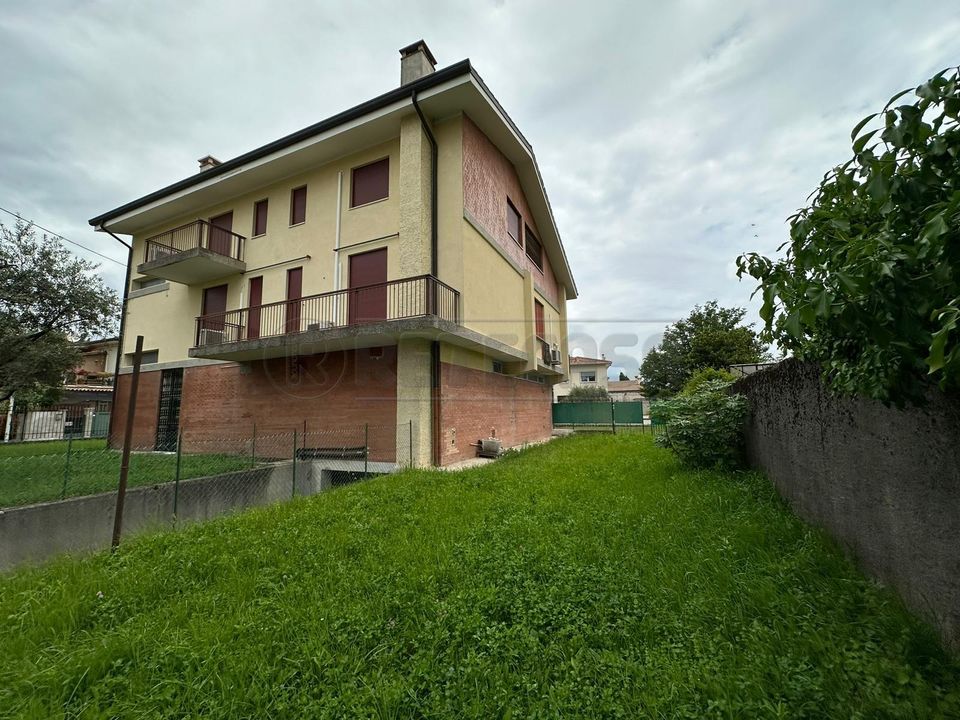 Villa i Bassano del Grappa, Vicenza - foto 1