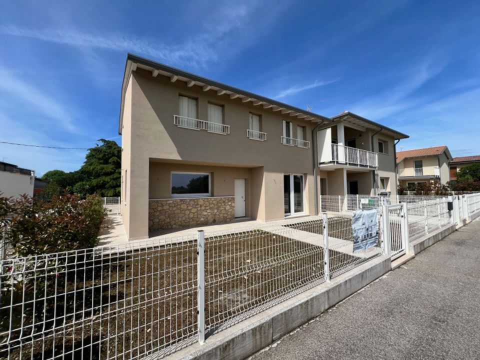 Rekkehus i San Bonifacio, Verona - bilde 2