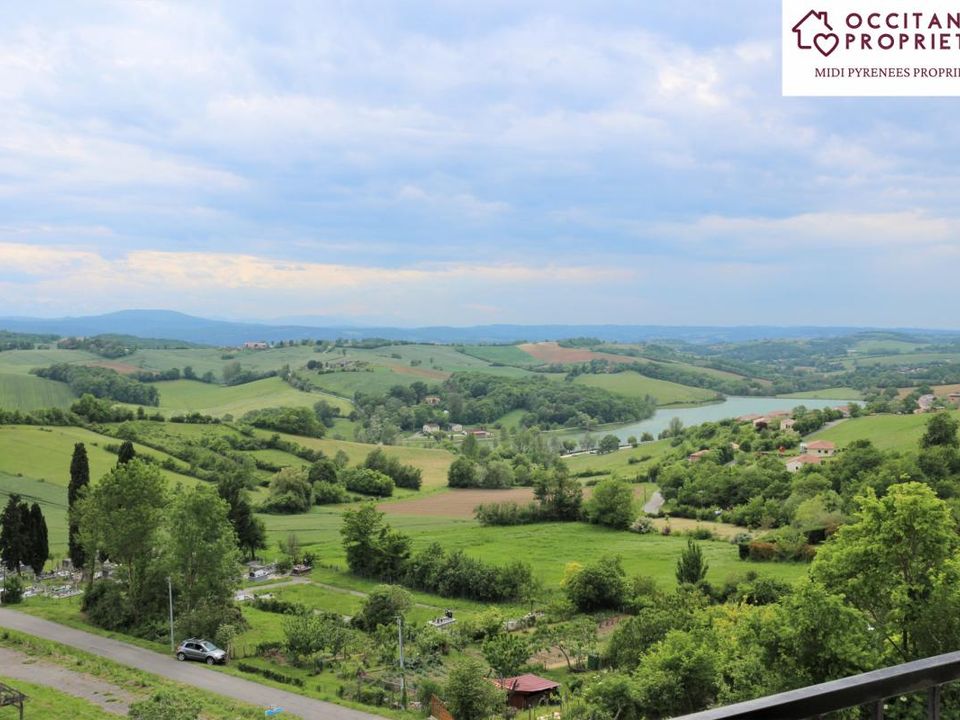 Landsbyhus i Carla-Bayle, Ariege - foto 1