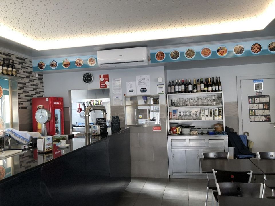 Erhvervsejendom i Santa Iria de Azoia, Lisbon - foto 3