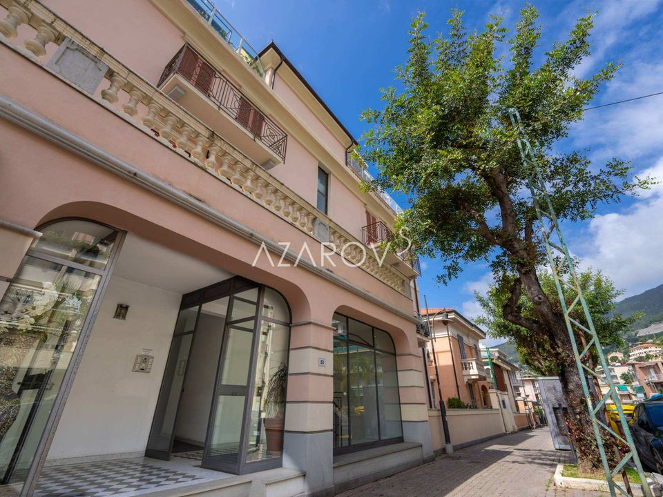Lejlighed i Ospedaletti, Imperia - foto 1