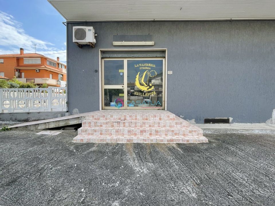 Erhvervsejendom i Pineto, Teramo - foto 2