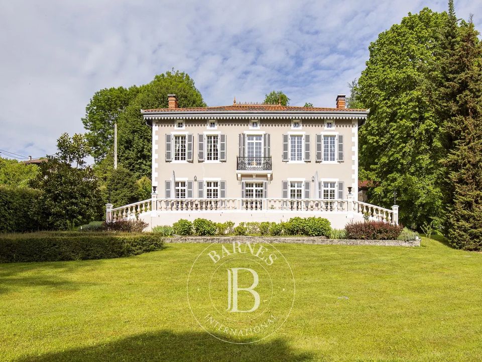 Villa in Aspet, Haute-Garonne - foto 1