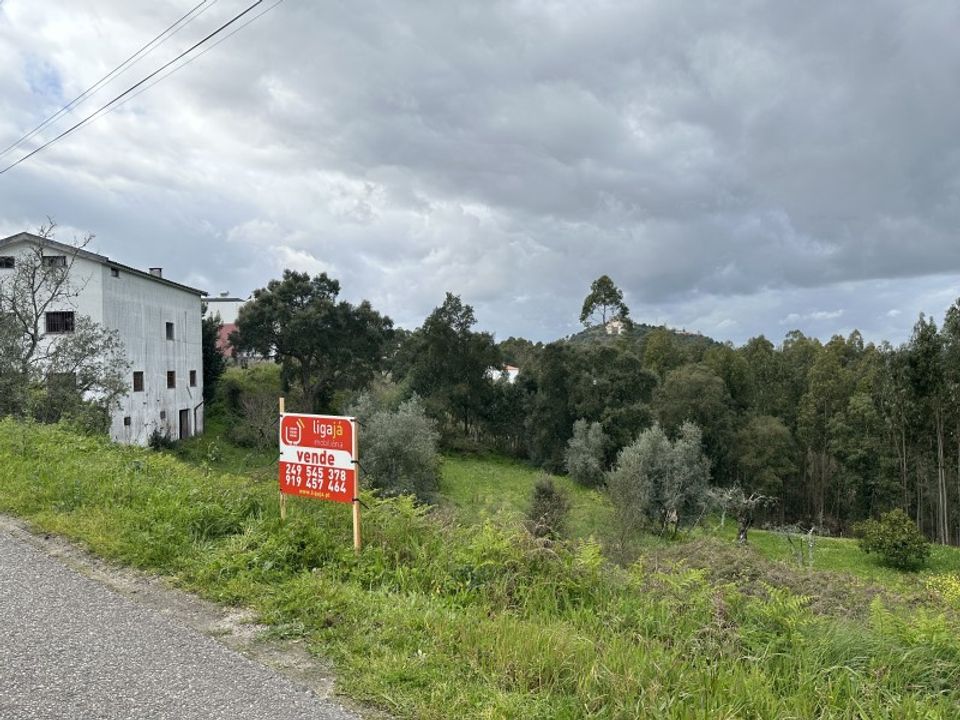 Helårsgrund i Ourem, Santarem - foto 1