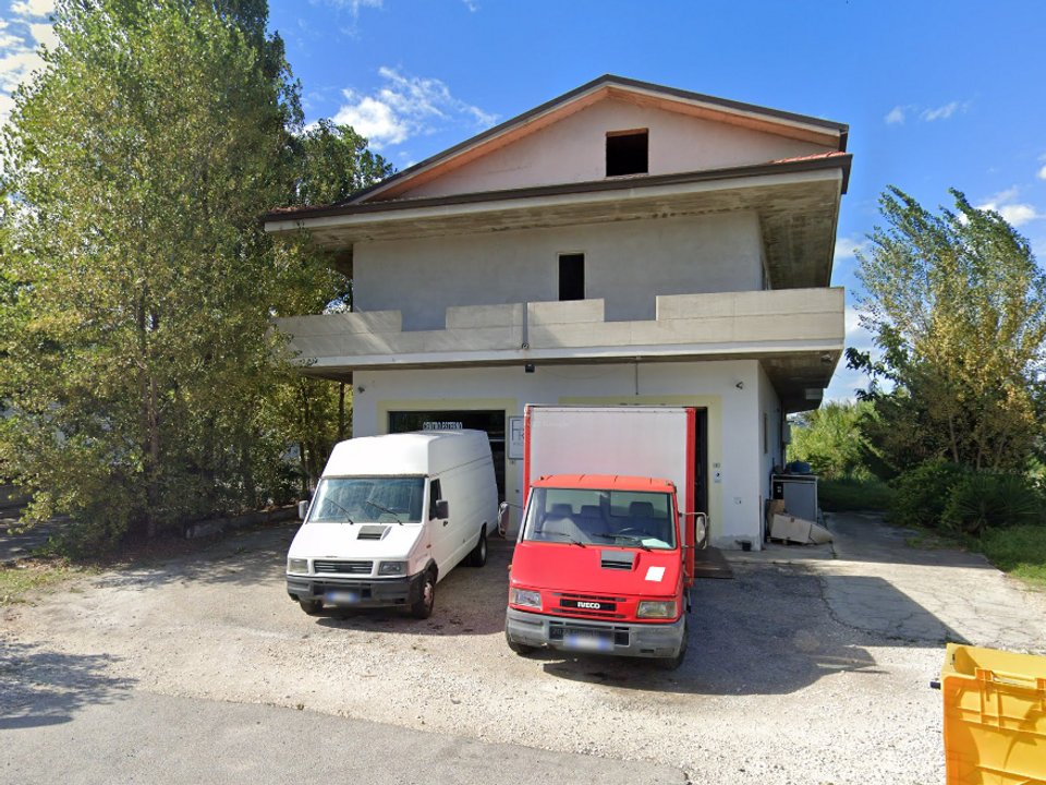 Erhvervsejendom i San Giovanni Teatino, Chieti - foto 1
