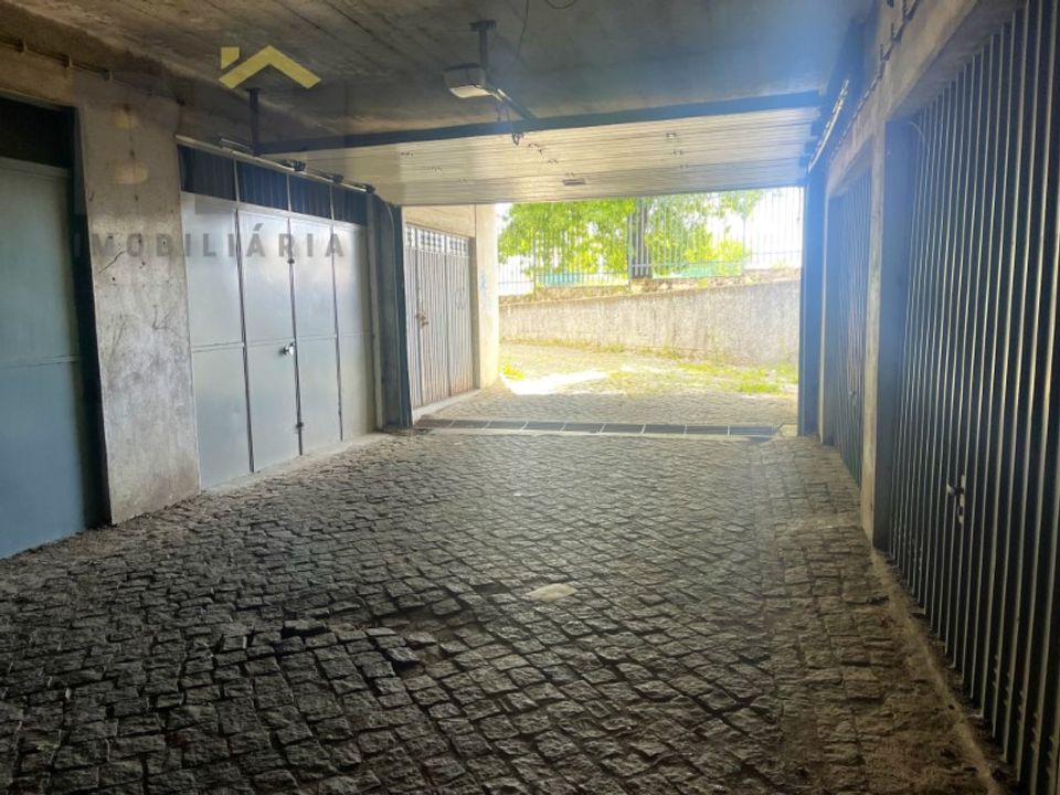 Garaje en Castelo Branco, Castelo Branco - foto 1