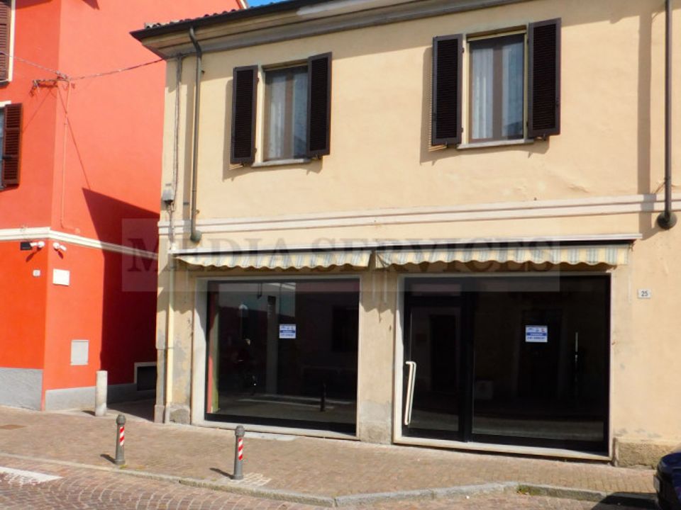 Erhvervsejendom i Sannazzaro de Burgondi, Pavia - foto 2