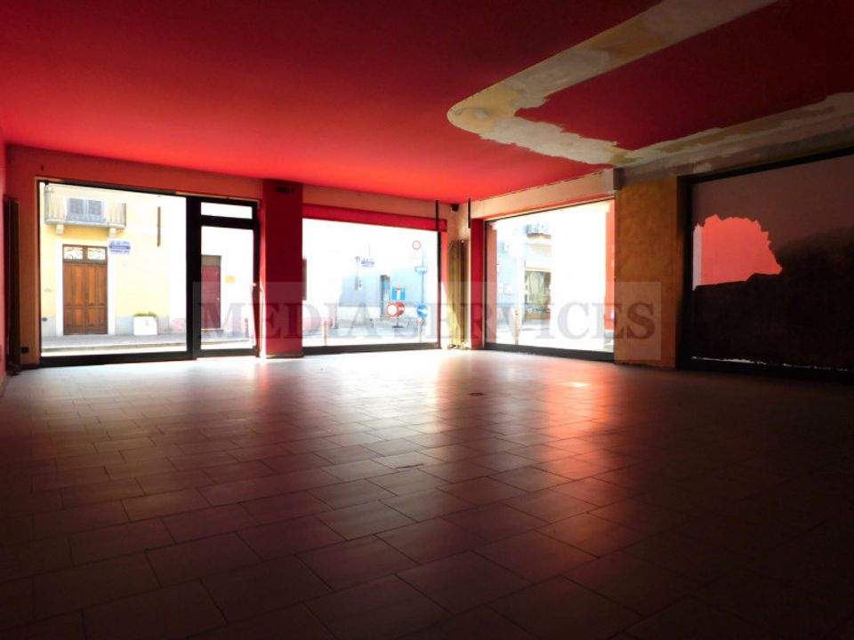 Erhvervsejendom i Sannazzaro de Burgondi, Pavia - foto 5