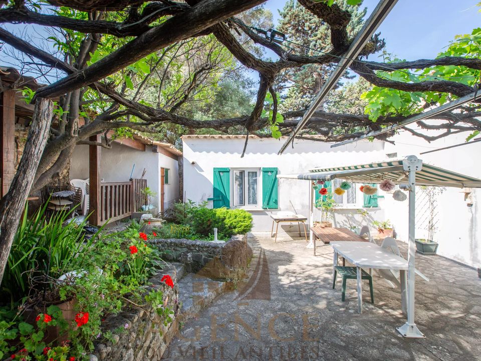 Villa i Antibes, Alpes-Maritimes - foto 1