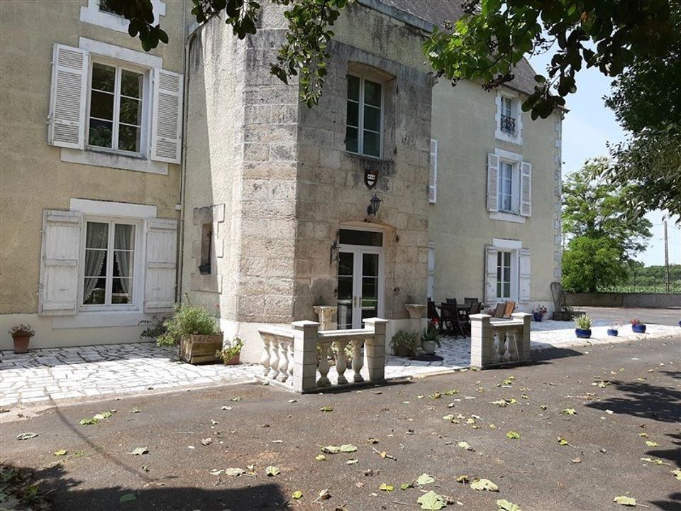 Casa de campo en Chef-Boutonne, Deux-Sevres - foto 2