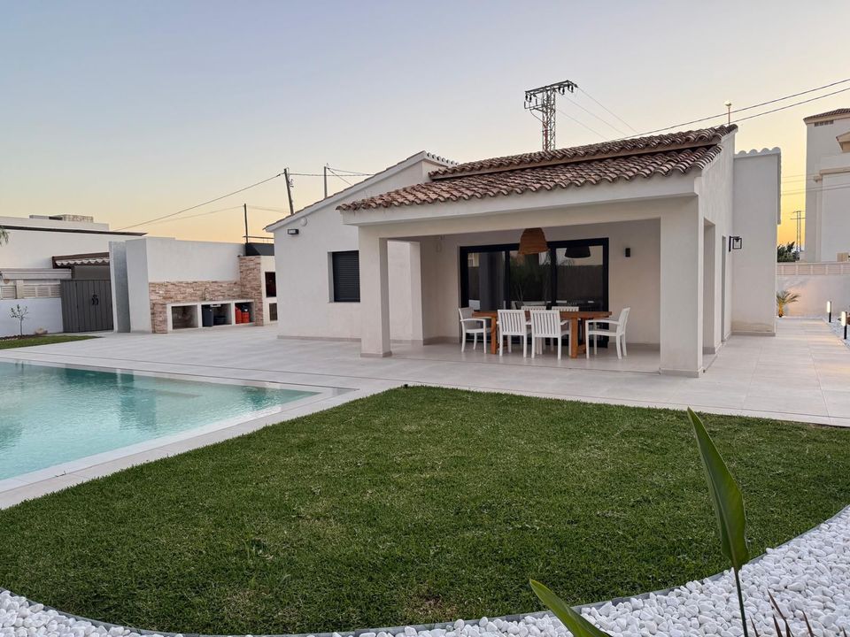 Villa i Denia, Alicante - foto 1