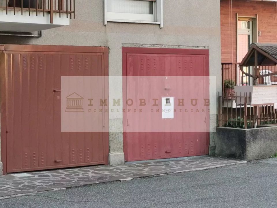 Garage i Besana in Brianza, Monza and Brianza - foto 1