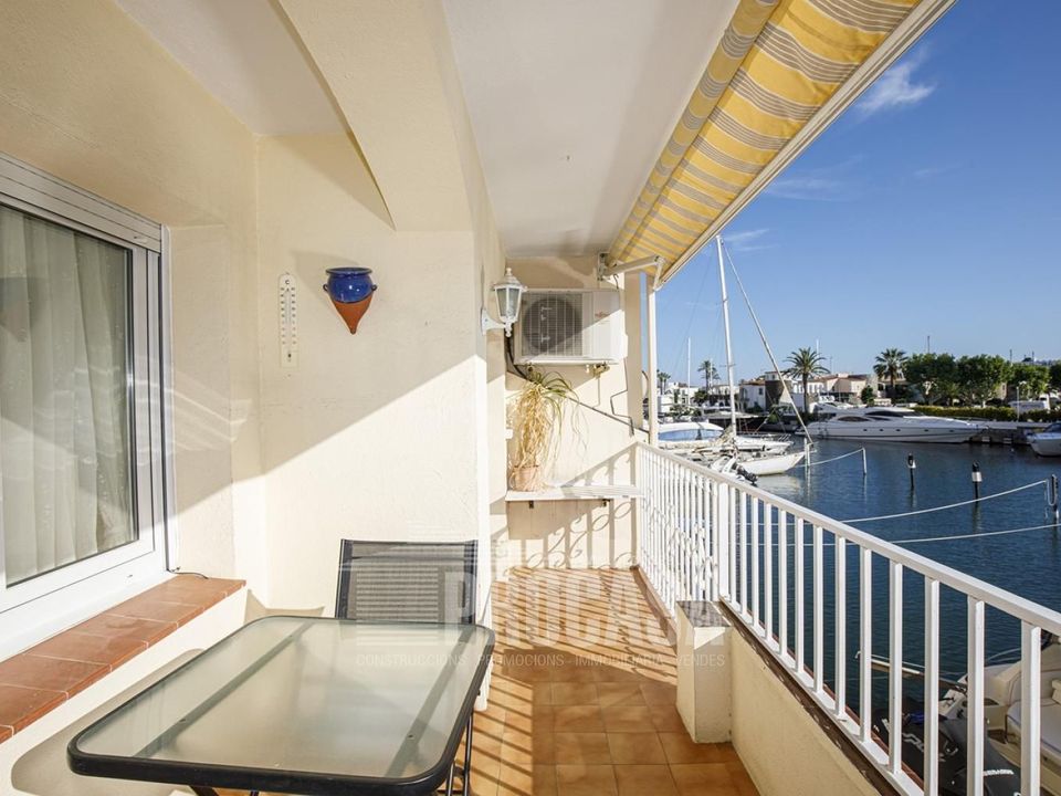 Lejlighed i Empuriabrava, Gerona - foto 2