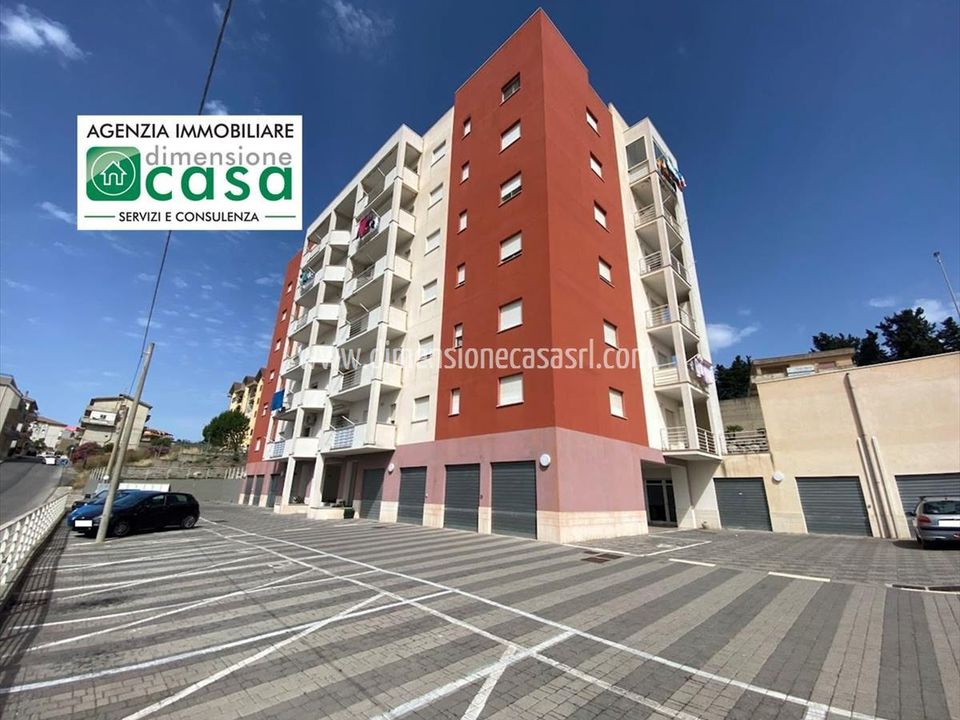 Erhvervsejendom i San Cataldo, Caltanissetta - foto 1