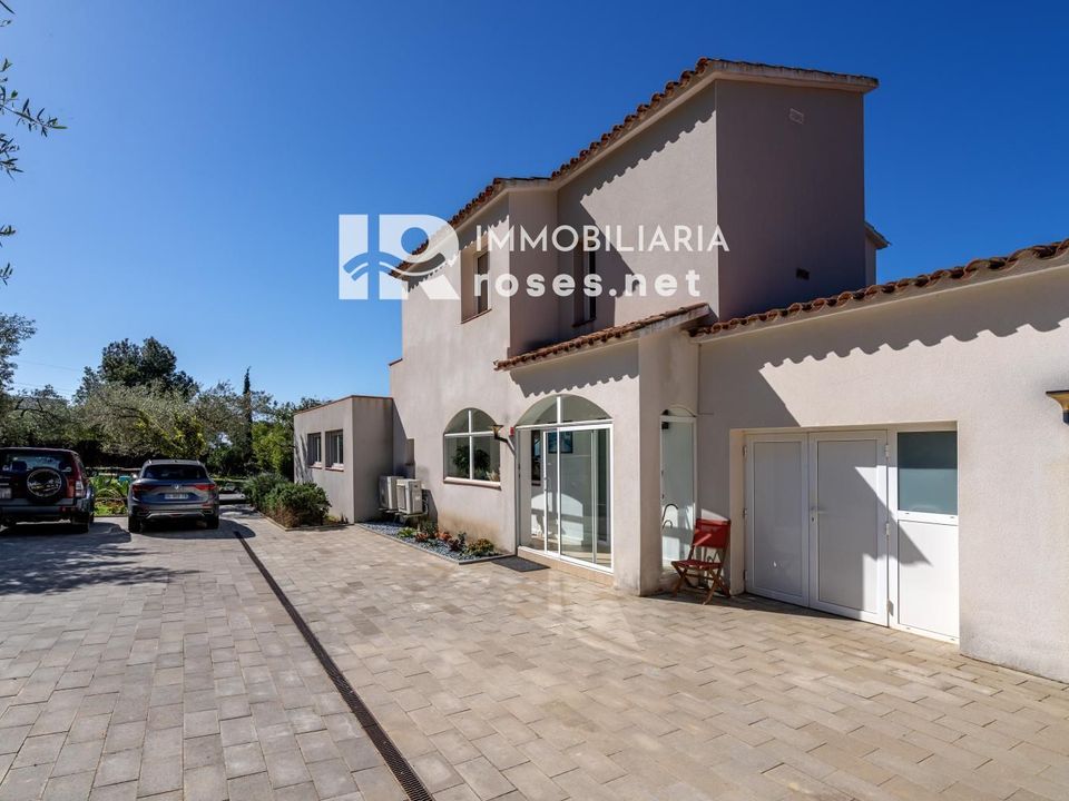Villa i Palau-Saverdera, Gerona - foto 1