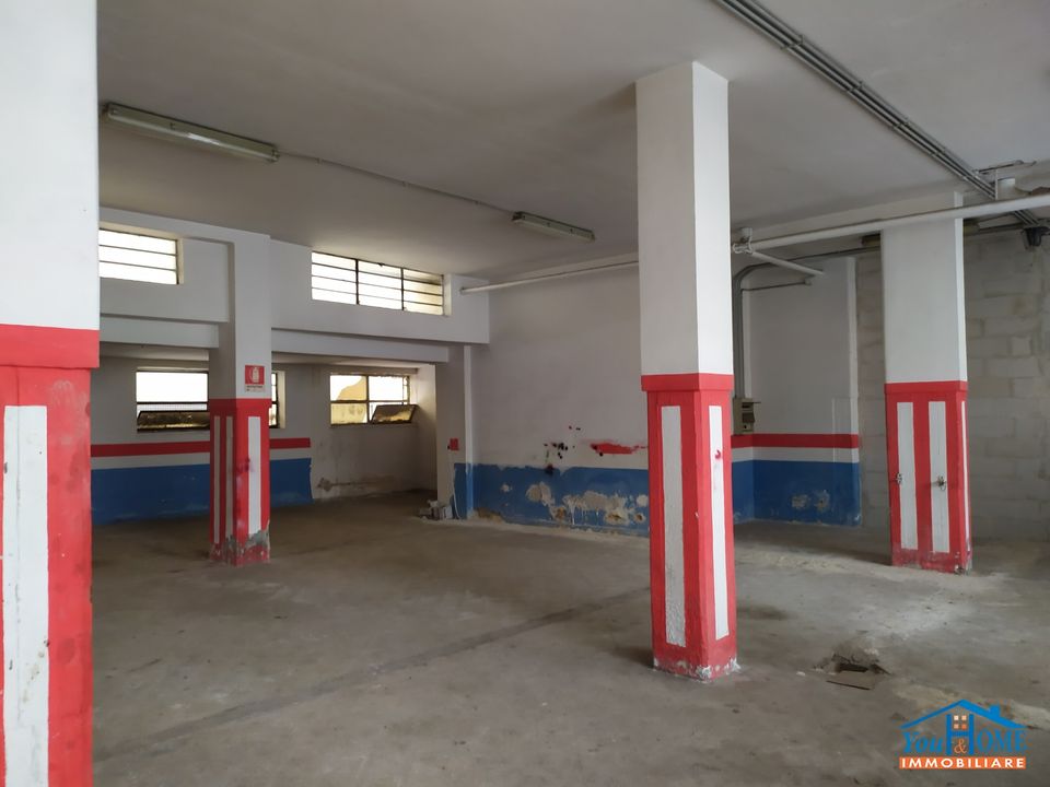 Erhvervsejendom i Bari, Bari - foto 2