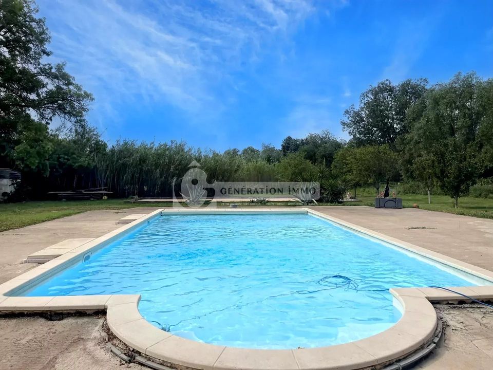 Villa en Arles, Bouches-du-Rhone - foto 4
