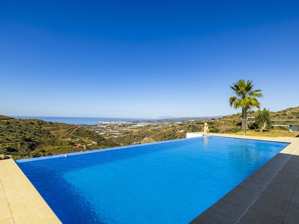 Villa i Sayalonga, Malaga - foto 4