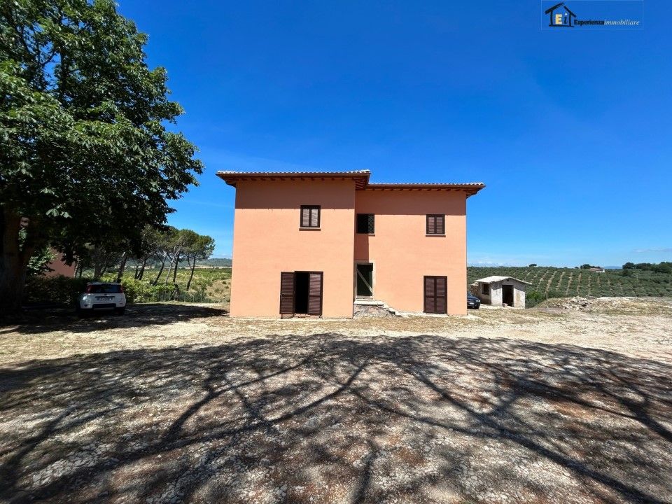 Landejendom i Montopoli di Sabina, Rieti - foto 2