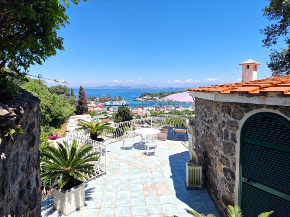 Villa en Ischia, Naples - foto 2