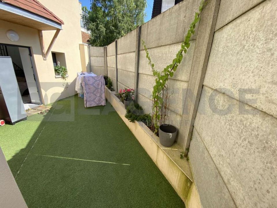Villa i Coubron, Seine-Saint-Denis - foto 2