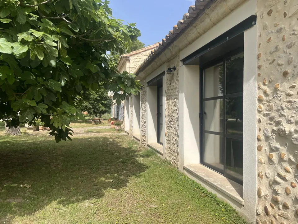 Villa en Arles, Bouches-du-Rhone - foto 2