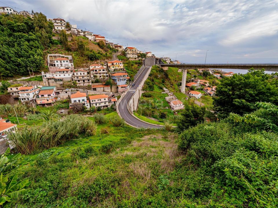 Helårsgrund i Funchal, Madeira - foto 1