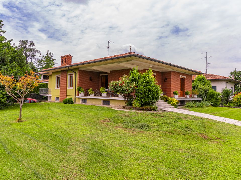 Villa i Bagnolo Mella, Brescia - bilde 1