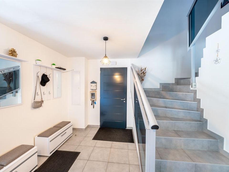 Villa i Evian-les-Bains, Haute-Savoie - foto 1