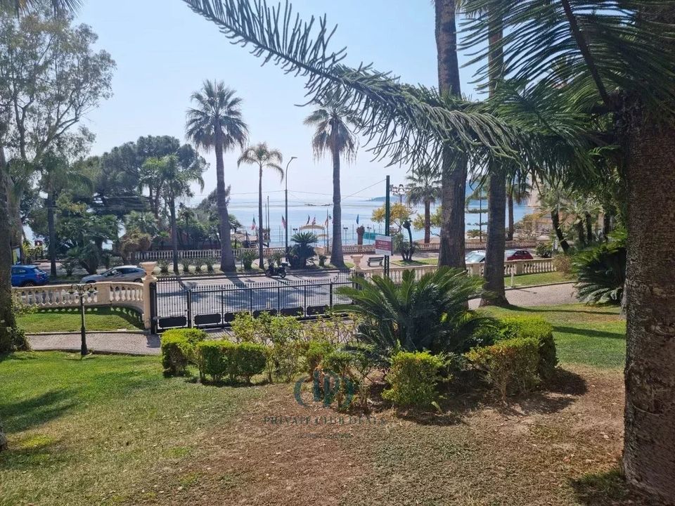 Lejlighed i Ospedaletti, Imperia - foto 1