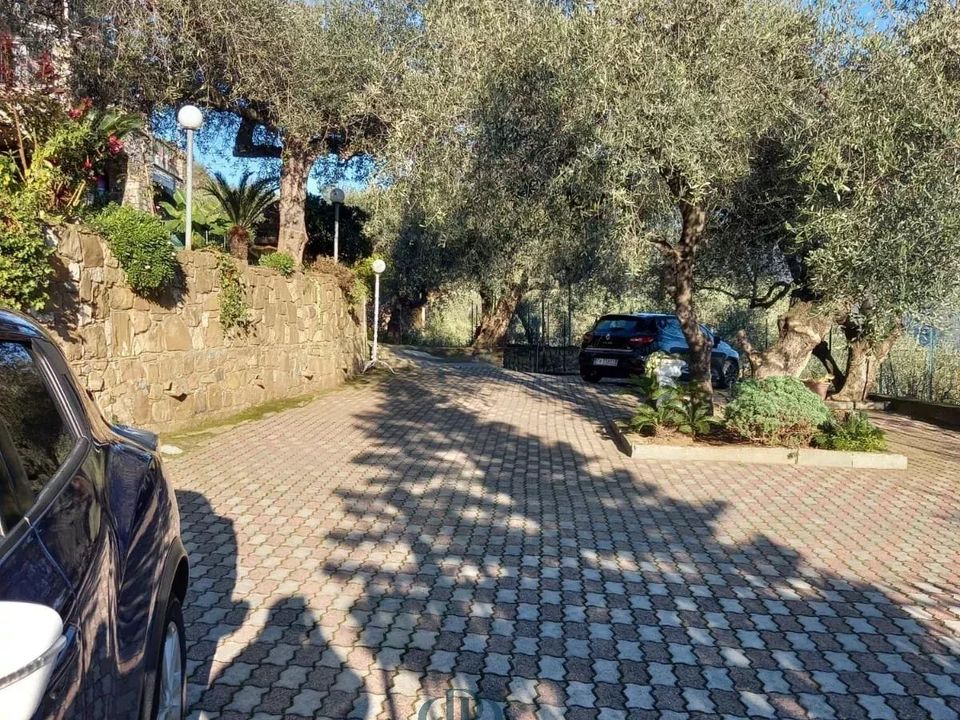 Villa i Dolceacqua, Imperia - foto 1