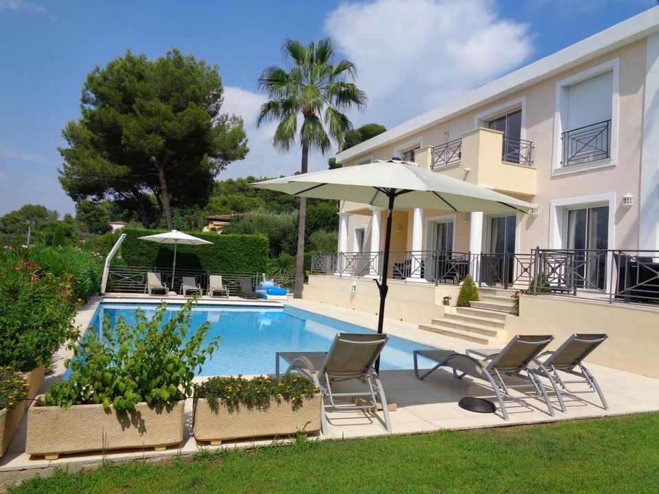 Villa i Mougins, Alpes-Maritimes - foto 1