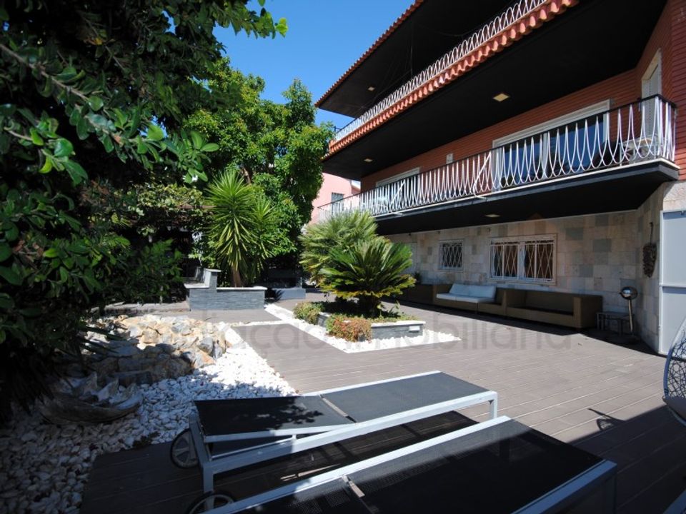 Villa en Carcavelos, Lisbon - foto 1