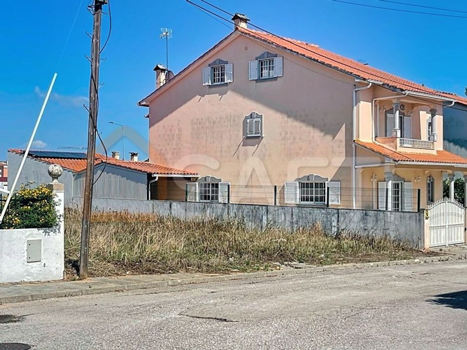 Helårsgrund i Entroncamento, Santarem - foto 2
