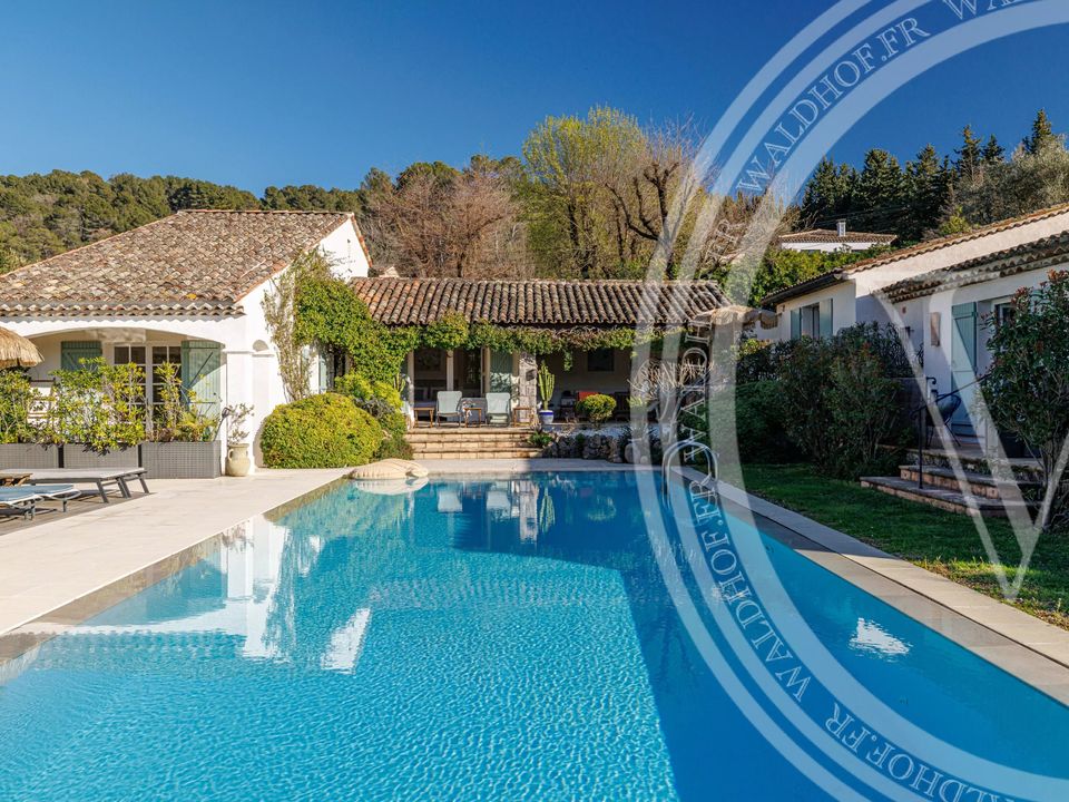 Villa i Mougins, Alpes-Maritimes - foto 2