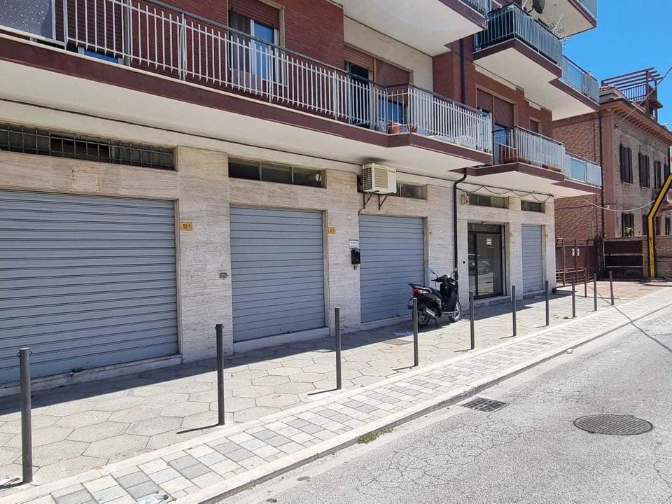 Erhvervsejendom i Pescara, Pescara - foto 1