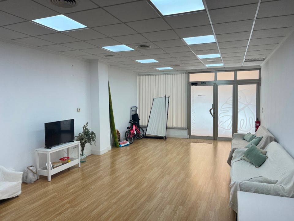 L'establiment comercial a Dolores, Alicante - foto 5