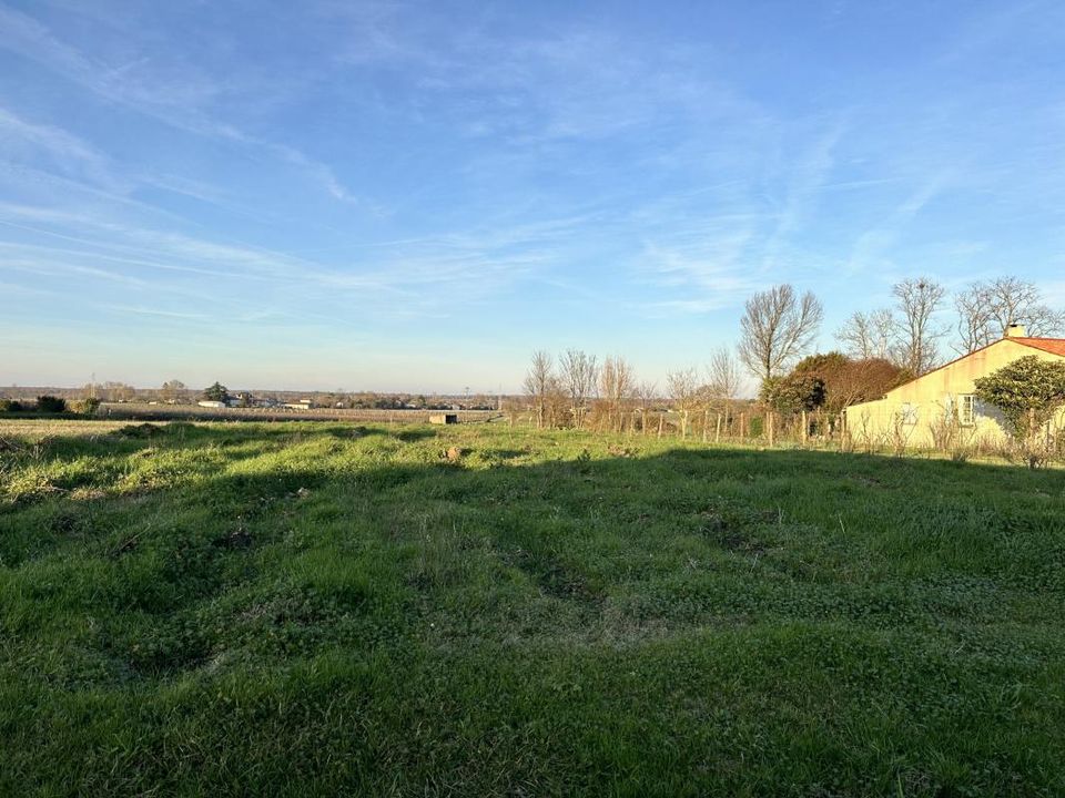 Helårsgrund i Boutenac-Touvent, Charente-Maritime - foto 1