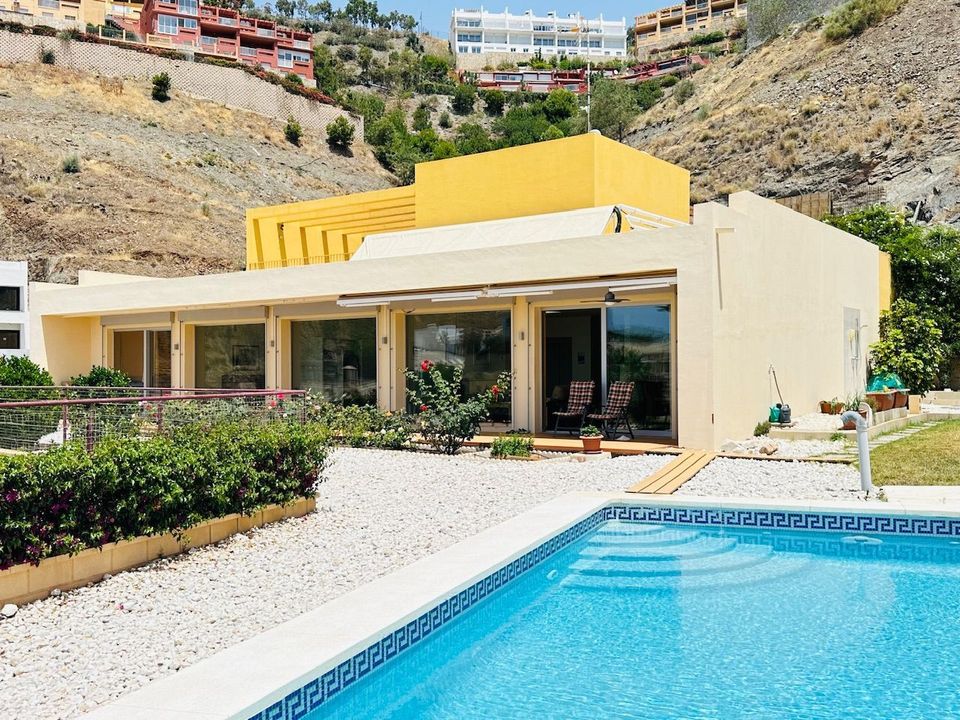 Villa a Torrox Costa, Malaga - foto 1