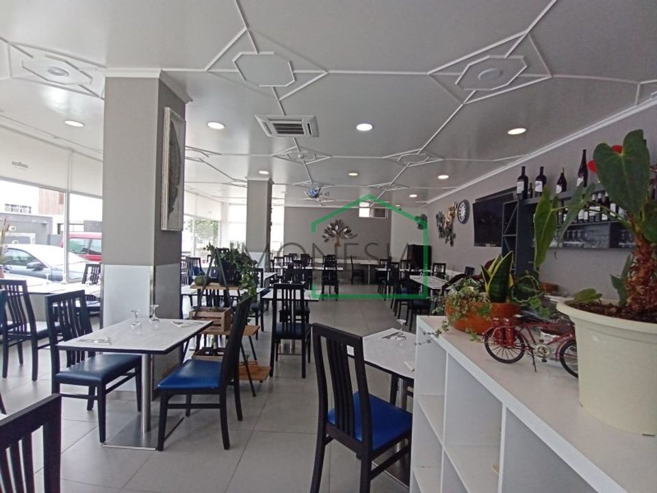 Erhvervsejendom i Vila Praia de Ancora, Viana do Castelo - foto 1