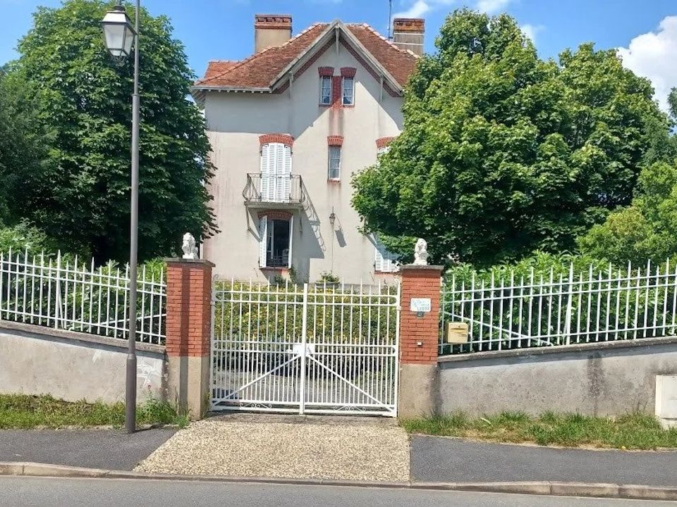 Villa i Eguzon-Chantome, Indre - foto 1