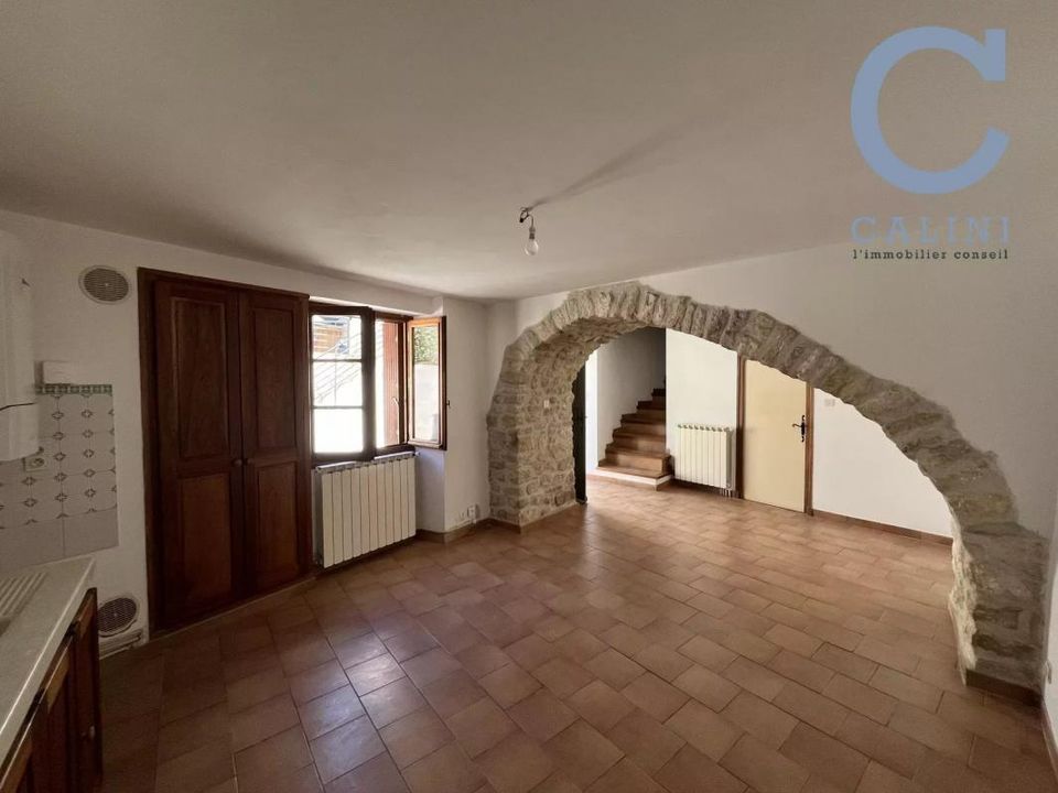 Landsbyhus i Saint-Mamert-du-Gard, Gard - foto 4
