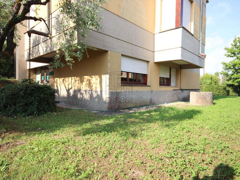 Erhvervsejendom i Lucca, Lucca - foto 1