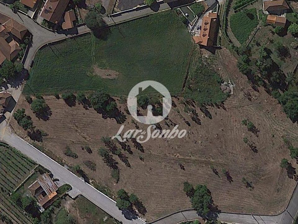 Helårsgrund i Santo Tirso, Porto - foto 1
