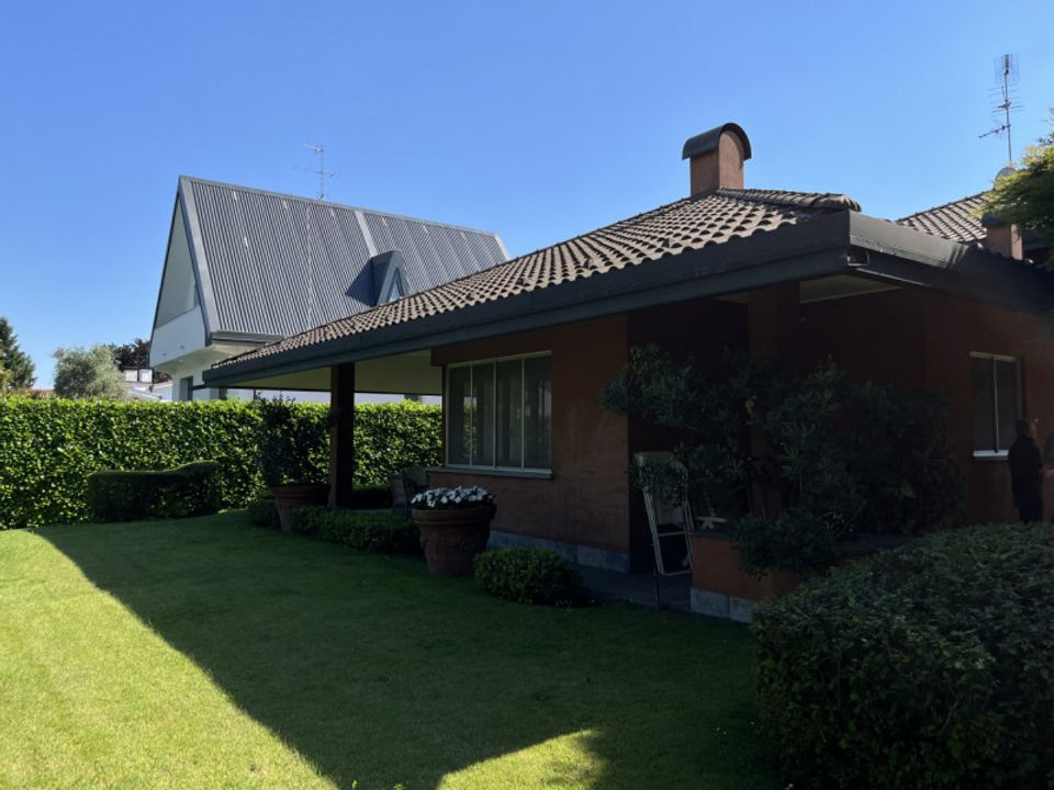 Villa i Trezzano sul Naviglio, Milan - foto 1