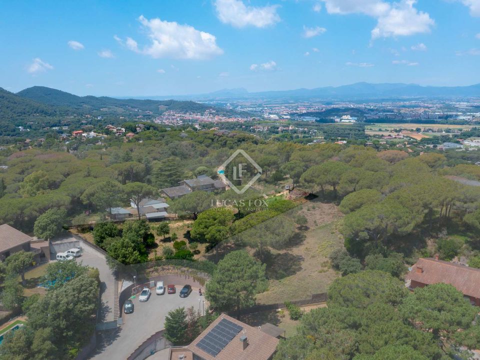 Helårsgrund i Vallromanes, Barcelona - foto 2