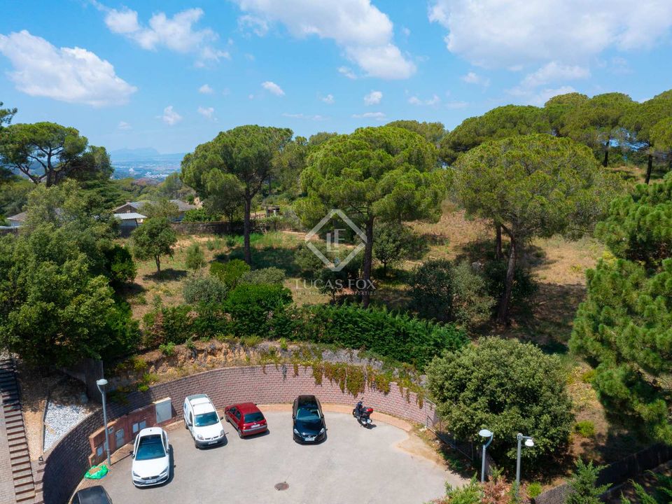 Helårsgrund i Vallromanes, Barcelona - foto 4