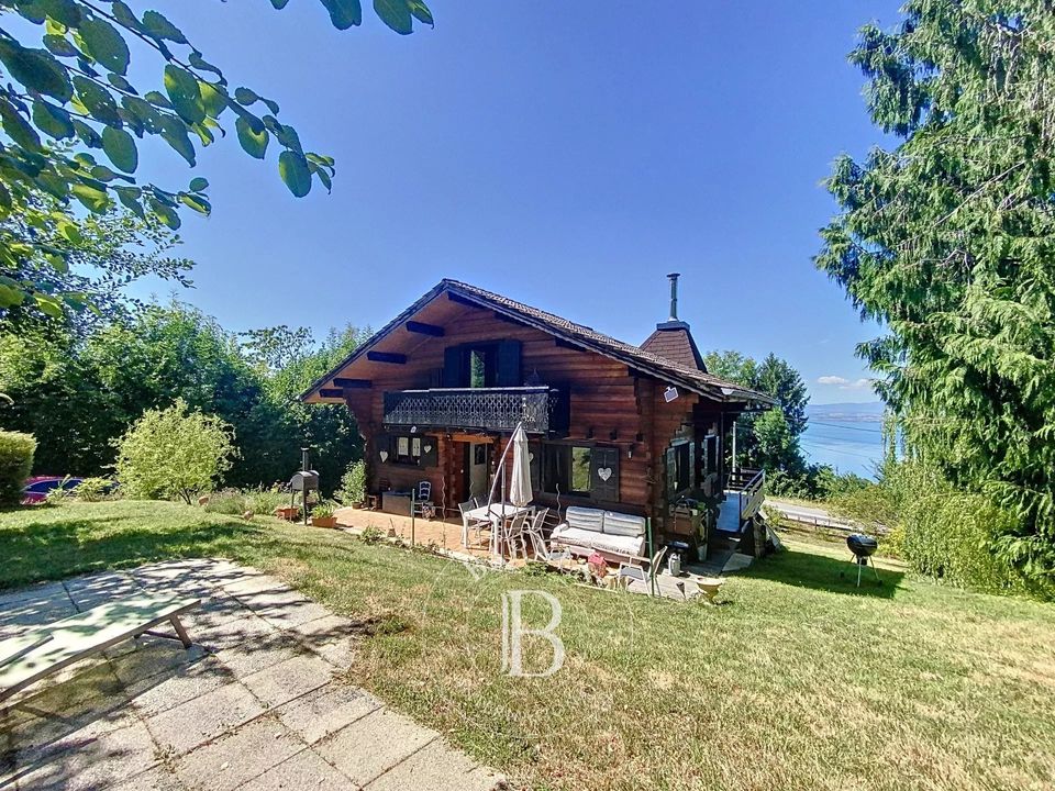 Villa i Evian-les-Bains, Haute-Savoie - foto 1