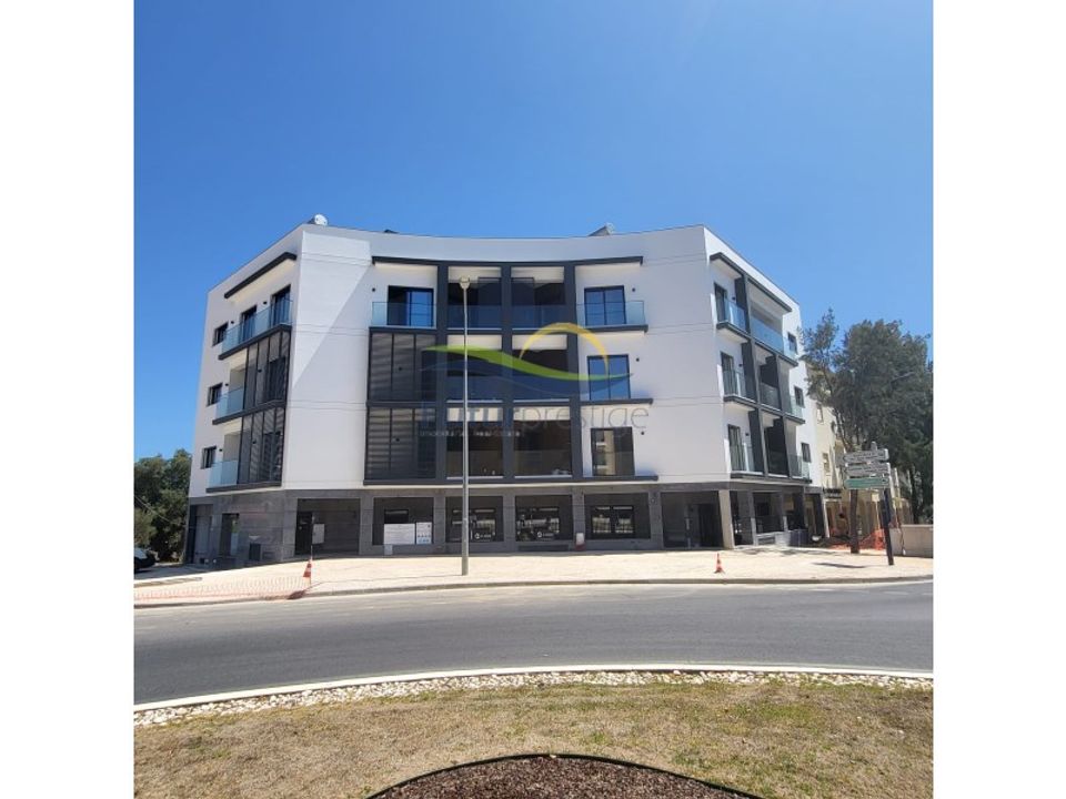 Erhvervsejendom i Almancil, Faro - foto 1